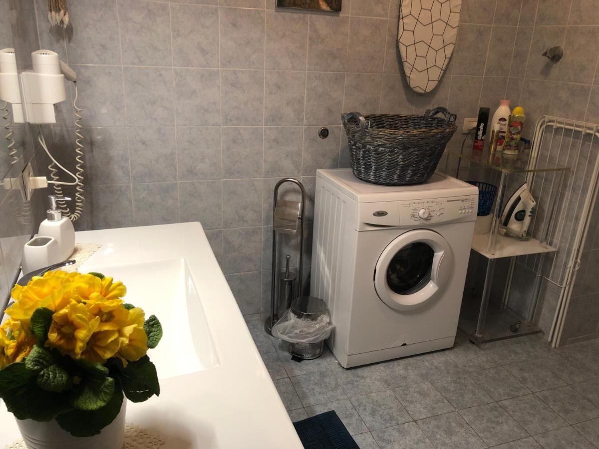 Vesuvio House Appartamento Indipendente E Centrale Сант'Анджелло Экстерьер фото